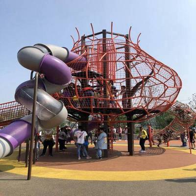 兒童游樂新紀元 超市蹦床、戶外拓展與商場淘氣城堡的整合開發與銷售